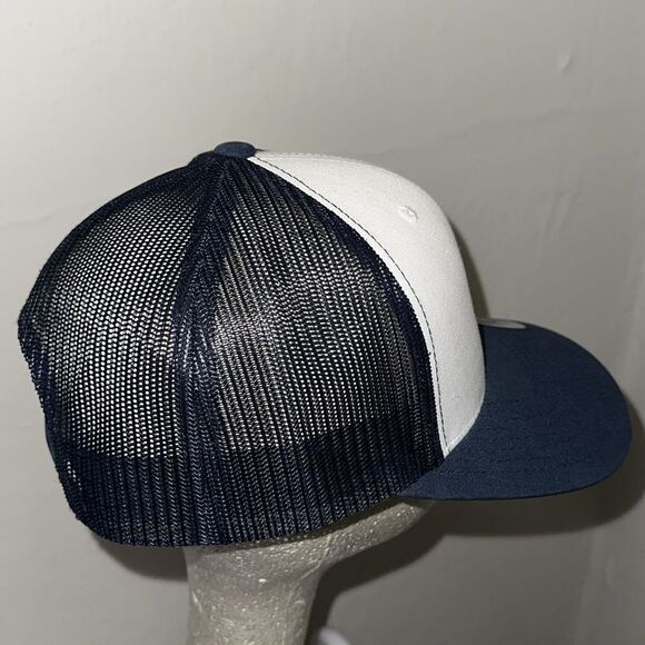 NWT Yupoong navy blue & white snapback trucker hat with Lighthouse embroidery - Picture 4 of 6